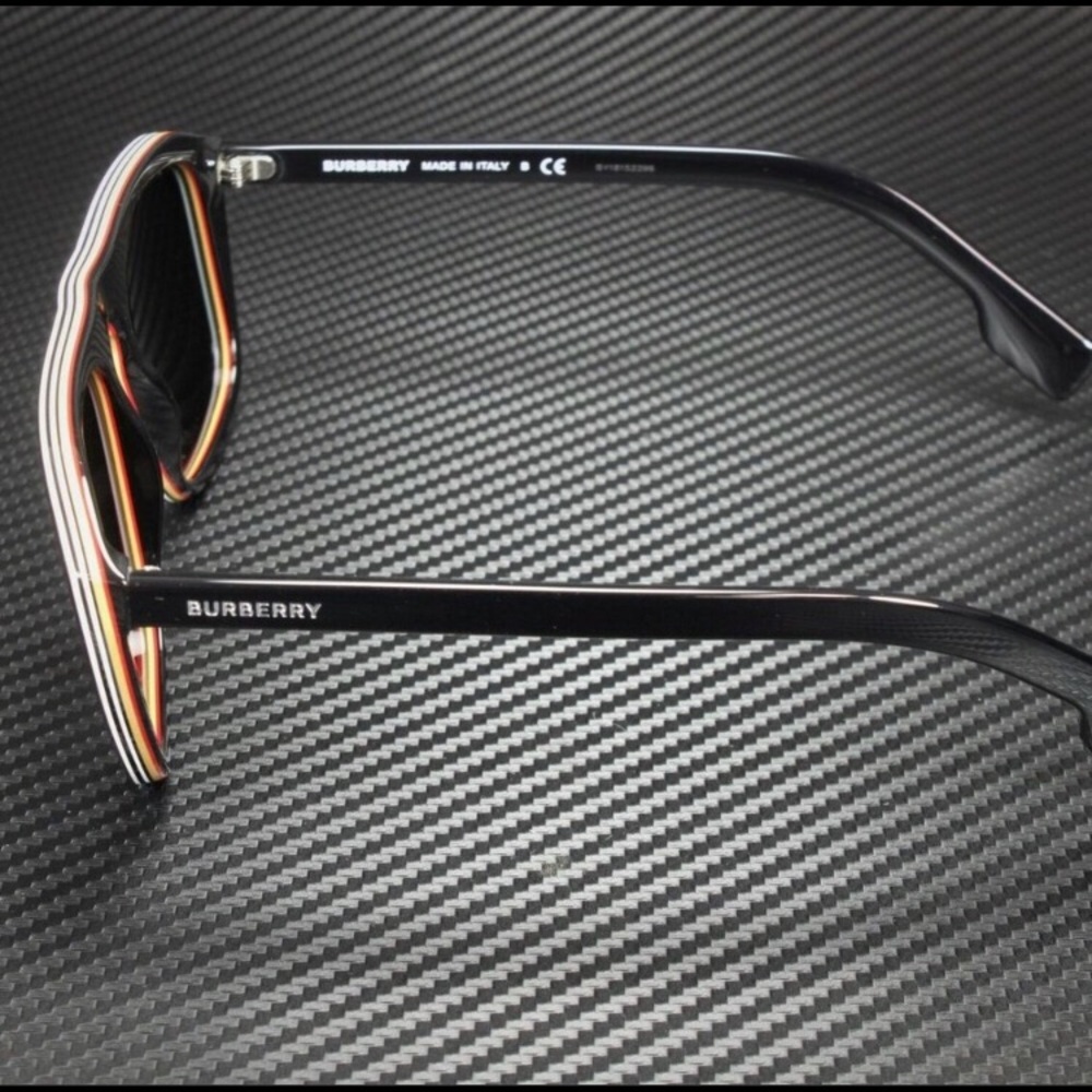 Burberry sunglasses - Picture 2 of 2